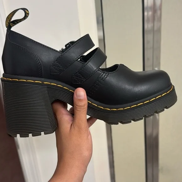 Dr. Martens Eviee- Women's 9 - Picture 16 of 16